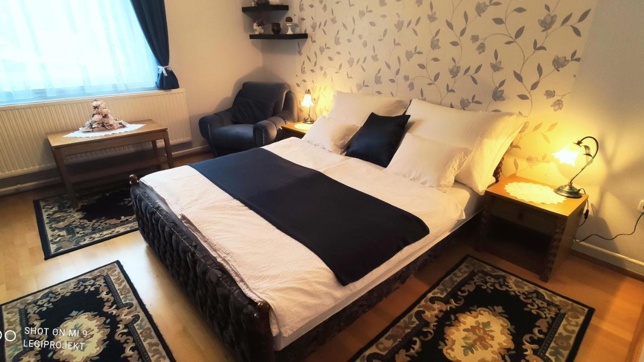 Appartamento Papp Apartmanház Vonyarcvashegy Esterno foto