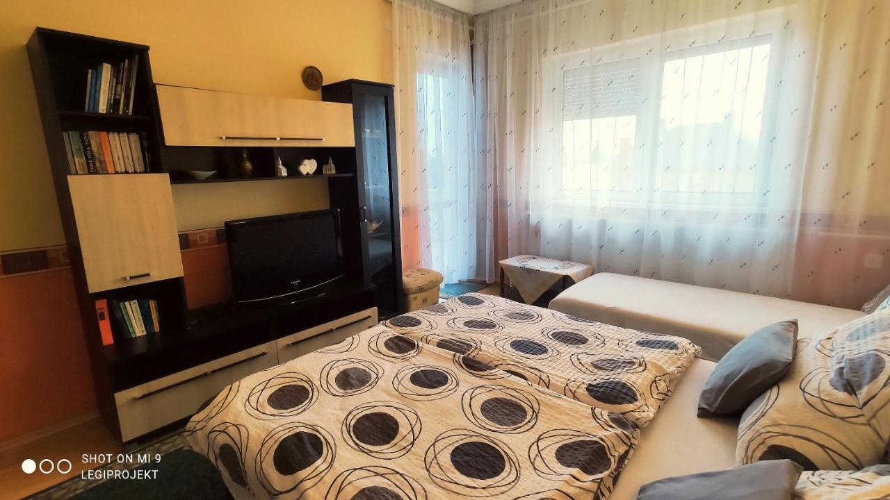 Appartamento Papp Apartmanház Vonyarcvashegy Esterno foto