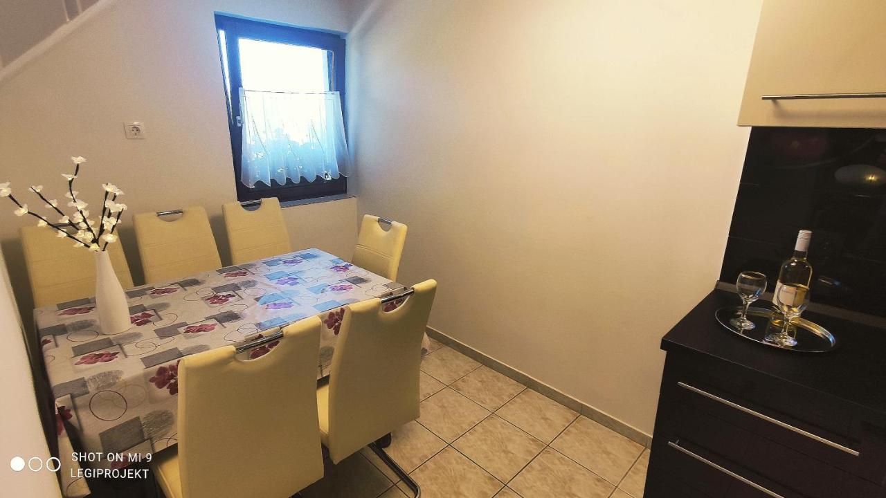 Appartamento Papp Apartmanház Vonyarcvashegy Esterno foto