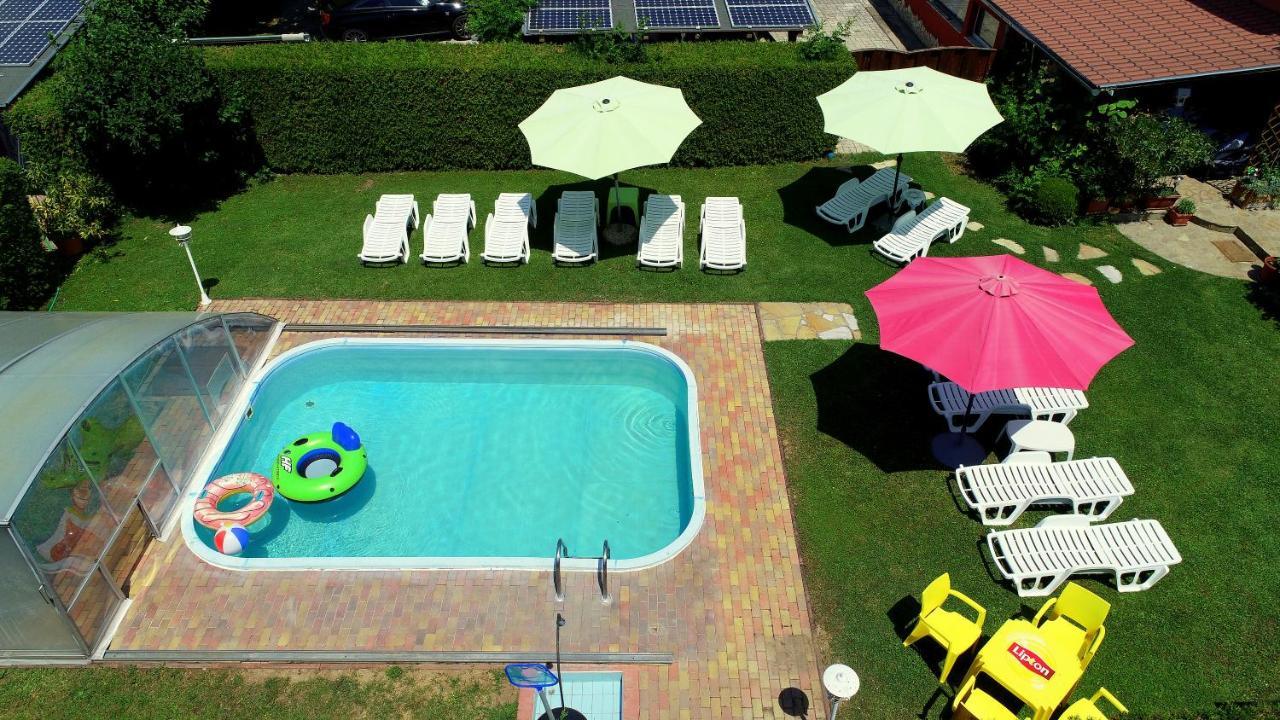 Appartamento Papp Apartmanház Vonyarcvashegy Esterno foto